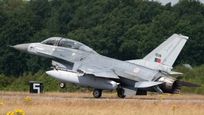 Photo ID 105858 by Lieuwe Hofstra. Portugal Air Force General Dynamics F 16B Fighting Falcon, 15118