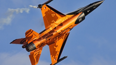 Photo ID 106852 by Tim Van den Boer. Netherlands Air Force General Dynamics F 16AM Fighting Falcon, J 015