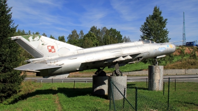 Photo ID 107830 by Chris Albutt. Poland Air Force Mikoyan Gurevich MiG 21M, 1813