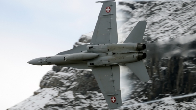 Photo ID 108202 by Joop de Groot. Switzerland Air Force McDonnell Douglas F A 18D Hornet, J 5233