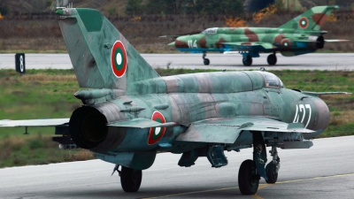 Photo ID 111524 by Alexander Mladenov. Bulgaria Air Force Mikoyan Gurevich MiG 21bis SAU, 427