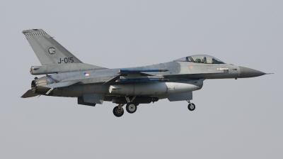 Photo ID 14553 by Marcel Bos. Netherlands Air Force General Dynamics F 16AM Fighting Falcon, J 015