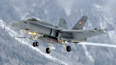 Photo ID 113633 by Bart Hoekstra. Switzerland Air Force McDonnell Douglas F A 18C Hornet, J 5019
