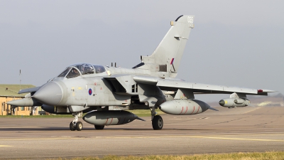 Photo ID 114789 by Chris Lofting. UK Air Force Panavia Tornado GR4, ZA542