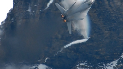 Photo ID 115316 by Martin Thoeni - Powerplanes. Switzerland Air Force McDonnell Douglas F A 18C Hornet, J 5005