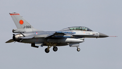 Photo ID 121042 by Carl Brent. Netherlands Air Force General Dynamics F 16BM Fighting Falcon, J 066