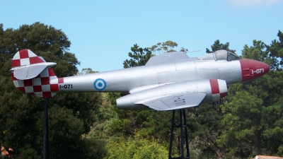 Photo ID 122357 by Fabian Pesikonis. Argentina Air Force Gloster Meteor F 4, I 071