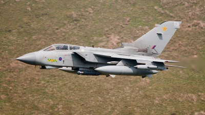 Photo ID 122488 by Paul Massey. UK Air Force Panavia Tornado GR4, ZA472