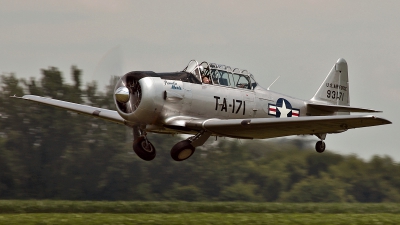 Photo ID 123884 by David F. Brown. Private Private North American T 6G Texan, N36913