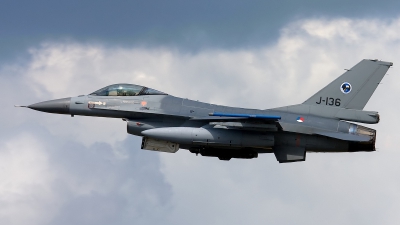 Photo ID 124126 by Rainer Mueller. Netherlands Air Force General Dynamics F 16AM Fighting Falcon, J 136