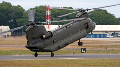 Photo ID 124848 by Jan Eenling. UK Air Force Boeing Vertol Chinook HC2 CH 47D, ZA674