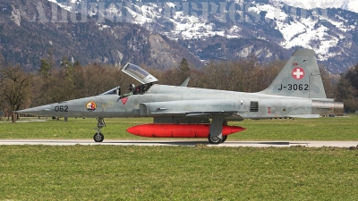 Photo ID 163 by James Shelbourn. Switzerland Air Force Northrop F 5E Tiger II, J 3062