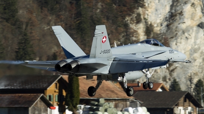 Photo ID 126352 by Thomas Ziegler - Aviation-Media. Switzerland Air Force McDonnell Douglas F A 18C Hornet, J 5020
