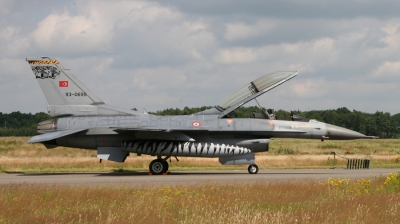 Photo ID 16814 by Hans den Uyl. T rkiye Air Force General Dynamics F 16D Fighting Falcon, 93 0695