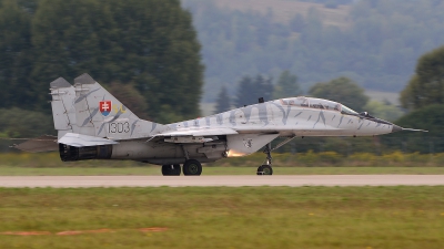 Photo ID 129979 by Stephan Franke - Fighter-Wings. Slovakia Air Force Mikoyan Gurevich MiG 29UB 9 51, 1303