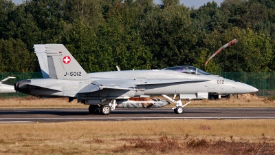 Photo ID 130969 by Jan Eenling. Switzerland Air Force McDonnell Douglas F A 18C Hornet, J 5012