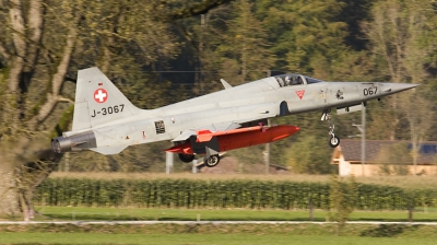Photo ID 17092 by Tony Osborne - Opensky Imagery. Switzerland Air Force Northrop F 5E Tiger II, J 3067