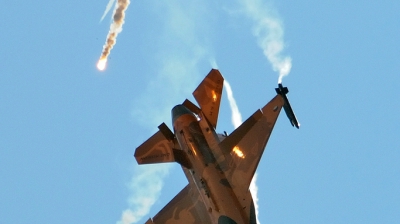 Photo ID 133039 by Martin Thoeni - Powerplanes. Netherlands Air Force General Dynamics F 16AM Fighting Falcon, J 015