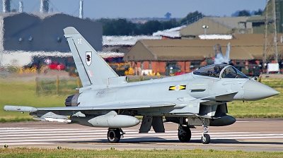 Photo ID 135195 by Chris Albutt. UK Air Force Eurofighter Typhoon FGR4, ZK305