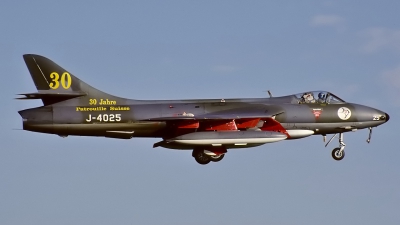 Photo ID 17558 by Rainer Mueller. Switzerland Air Force Hawker Hunter F58, J 4025