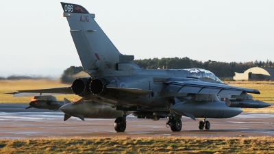 Photo ID 17667 by Andy Walker. UK Air Force Panavia Tornado GR4, ZA601