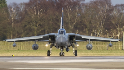 Photo ID 138100 by Chris Lofting. UK Air Force Panavia Tornado GR4, ZA614