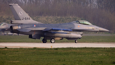 Photo ID 138563 by Stephan Sarich. Netherlands Air Force General Dynamics F 16AM Fighting Falcon, J 644