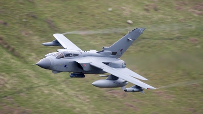 Photo ID 140007 by Joop de Groot. UK Air Force Panavia Tornado GR4, ZA550