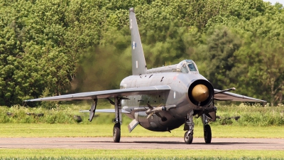 Photo ID 140775 by Stuart Thurtle. Private Private English Electric Lightning F6, XR728