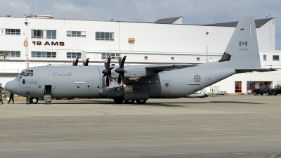 Photo ID 141190 by Mark Munzel. Canada Air Force Lockheed Martin CC 130J Hercules C 130J 30 L 382, 130606