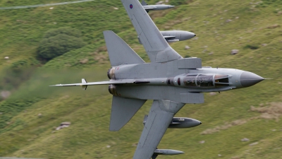 Photo ID 143837 by Neil Bates. UK Air Force Panavia Tornado GR4, ZA559
