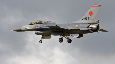 Photo ID 144095 by Jan Eenling. Netherlands Air Force General Dynamics F 16BM Fighting Falcon, J 066