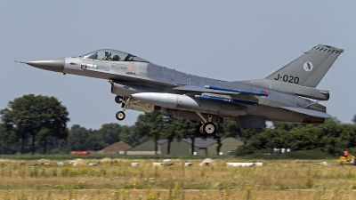 Photo ID 144354 by Niels Roman / VORTEX-images. Netherlands Air Force General Dynamics F 16AM Fighting Falcon, J 020