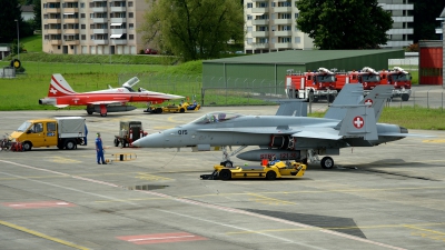 Photo ID 144667 by Martin Thoeni - Powerplanes. Switzerland Air Force McDonnell Douglas F A 18C Hornet, J 5015