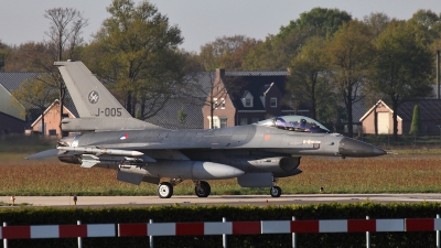 Photo ID 147834 by Rebecca Metkemeier. Netherlands Air Force General Dynamics F 16AM Fighting Falcon, J 005
