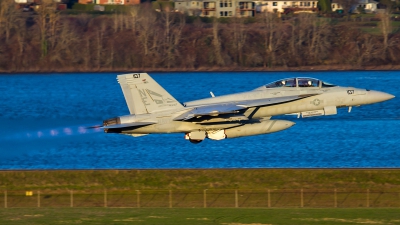 Photo ID 150741 by Russell Hill. USA Navy Boeing F A 18F Super Hornet, 166970