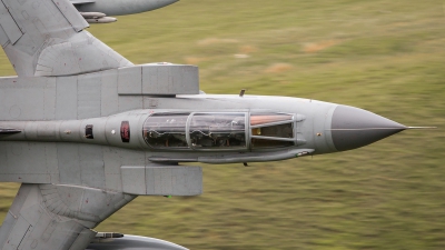 Photo ID 151023 by Tom Dean. UK Air Force Panavia Tornado GR4, ZA453