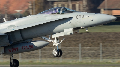 Photo ID 152269 by Sven Zimmermann. Switzerland Air Force McDonnell Douglas F A 18C Hornet, J 5009