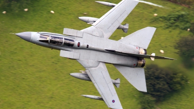 Photo ID 154103 by Neil Bates. UK Air Force Panavia Tornado GR4, ZD712