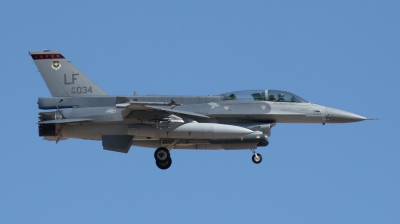 Photo ID 2032 by Roel Reijne. USA Air Force General Dynamics F 16 Fighting Falcon, 96 5034 LF