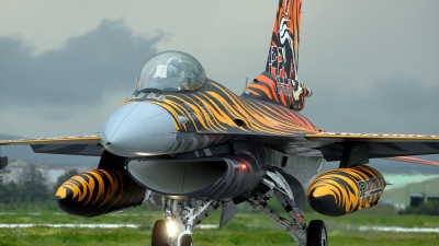 Photo ID 159044 by Mike Hopwood. T rkiye Air Force General Dynamics F 16C Fighting Falcon, 92 0014