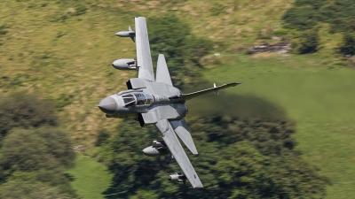 Photo ID 160986 by Tom Dean. UK Air Force Panavia Tornado GR4, ZG791