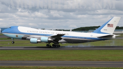 Photo ID 2094 by James Shelbourn. USA Air Force Boeing VC 25A 747 2G4B, 82 8000