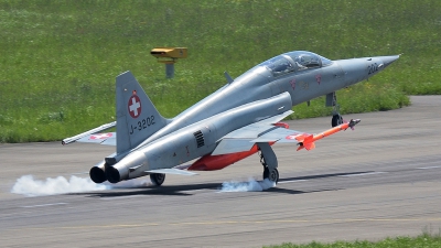 Photo ID 161819 by Martin Thoeni - Powerplanes. Switzerland Air Force Northrop F 5F Tiger II, J 3202