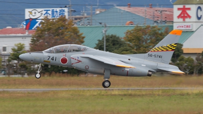 Photo ID 161966 by Lars Kitschke. Japan Air Force Kawasaki T 4, 56 5741