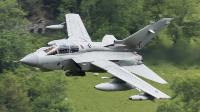 Photo ID 162339 by Paul Massey. UK Air Force Panavia Tornado GR4A, ZG729