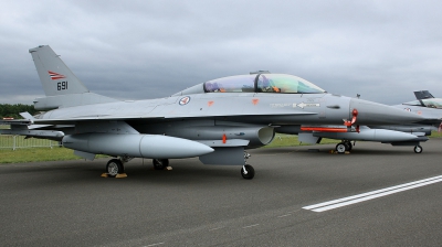 Photo ID 162866 by Arie van Groen. Norway Air Force General Dynamics F 16BM Fighting Falcon, 691