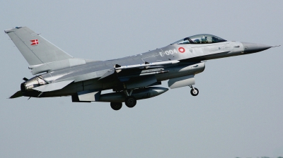 Photo ID 163230 by Arie van Groen. Denmark Air Force General Dynamics F 16AM Fighting Falcon, E 004