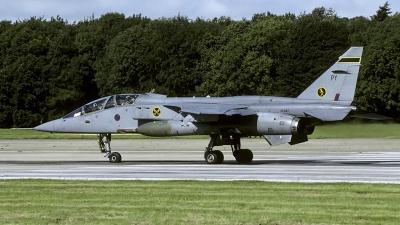 Photo ID 167098 by Joop de Groot. UK Air Force Sepecat Jaguar T4, XX847