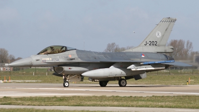 Photo ID 20655 by Mark Broekhans. Netherlands Air Force General Dynamics F 16AM Fighting Falcon, J 202